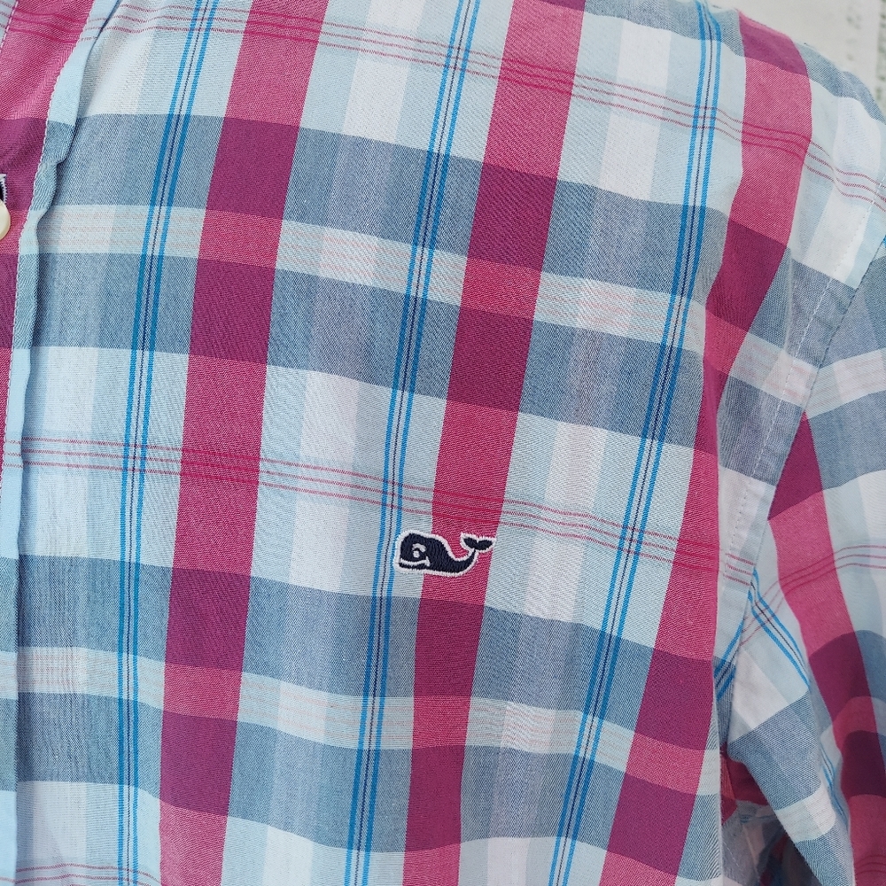 Vineyard Vines Button Up - image 3